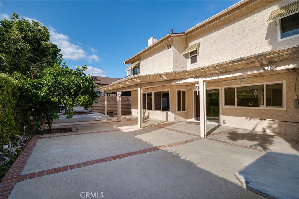 main property photo 28
