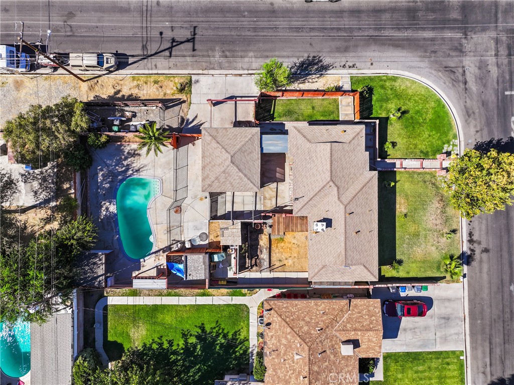 main property photo 30