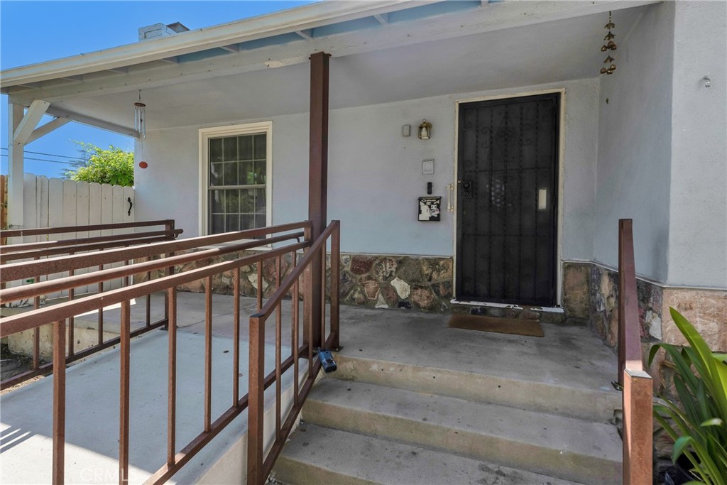 main property photo 28