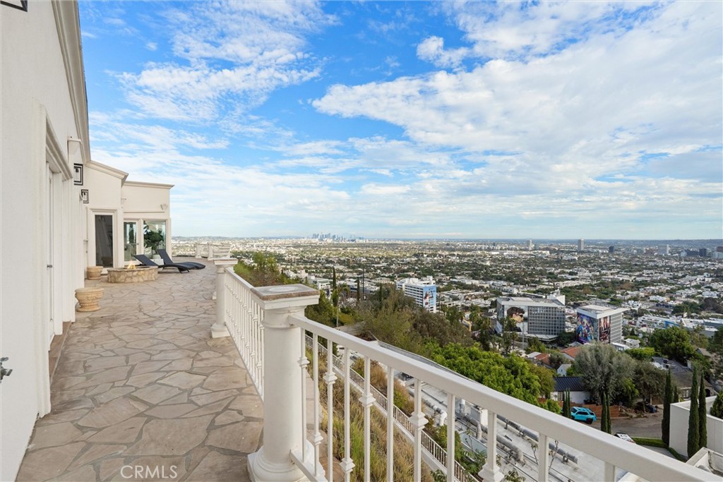 main property photo 18