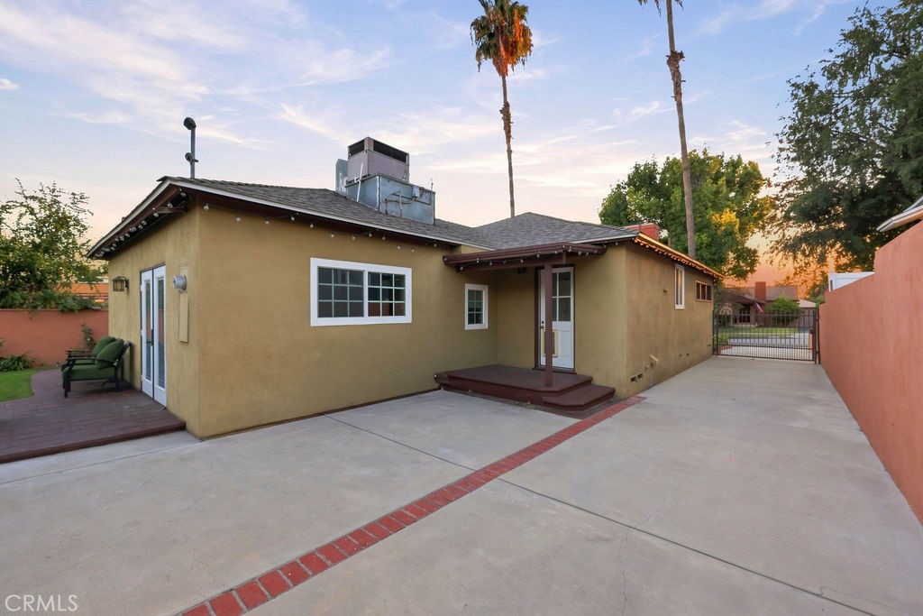 main property photo 28