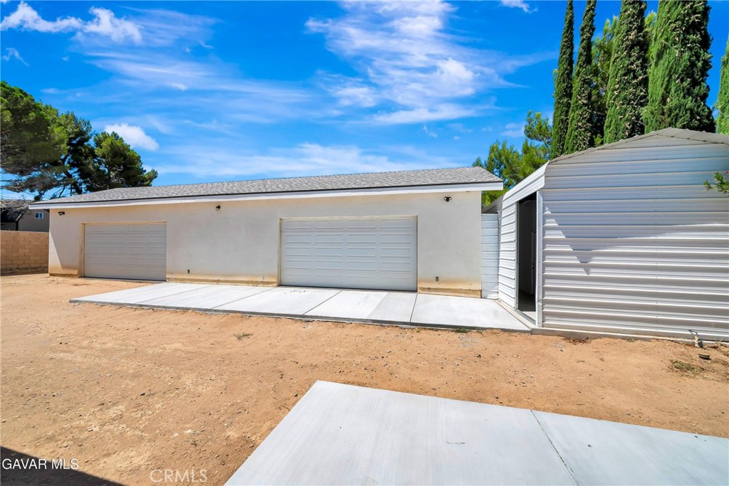 main property photo 40