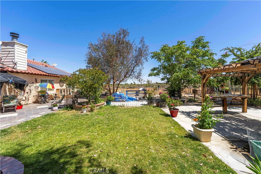 main property photo 40