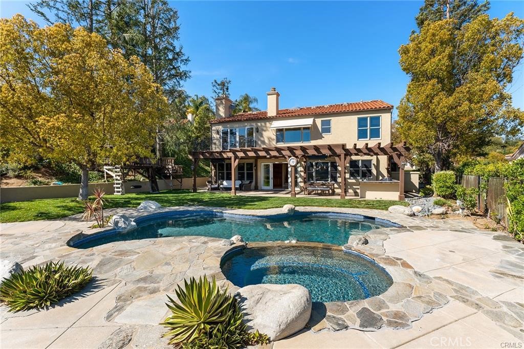 main property photo 14
