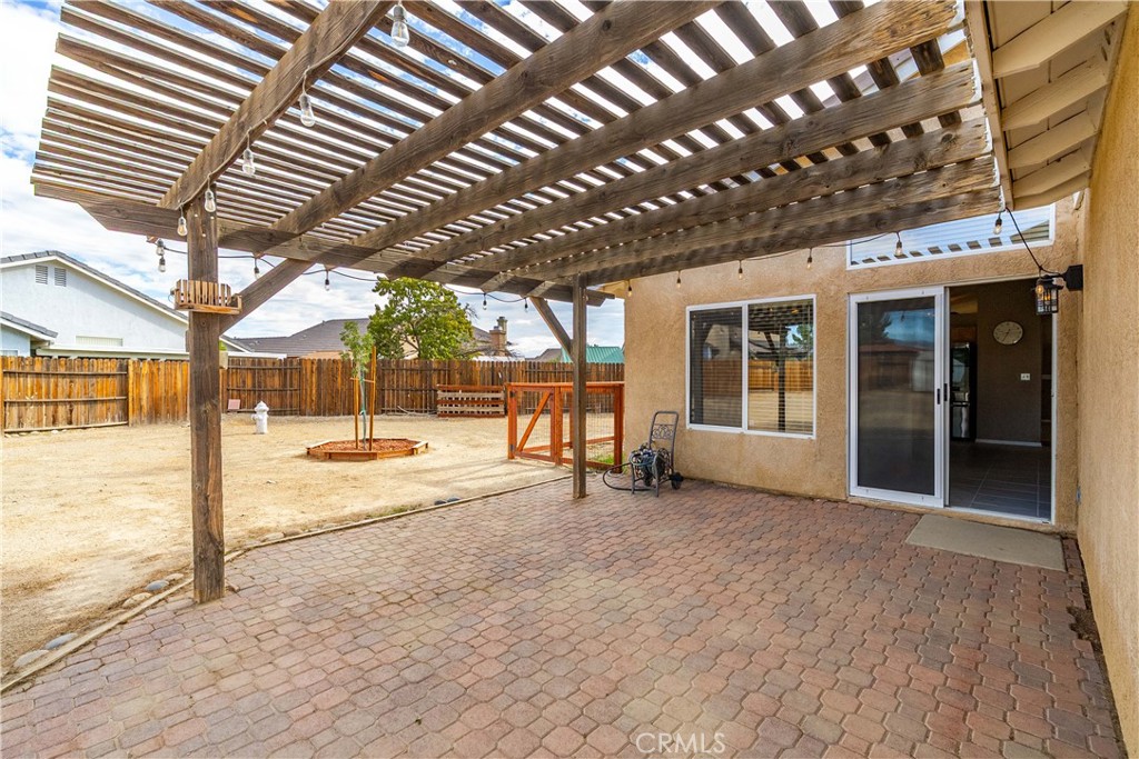 main property photo 33