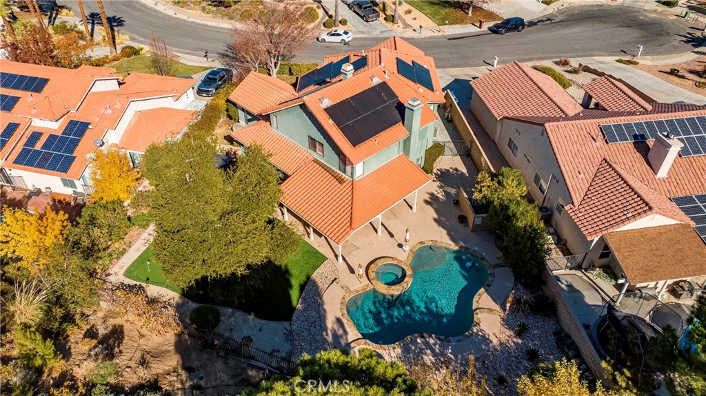 main property photo 5