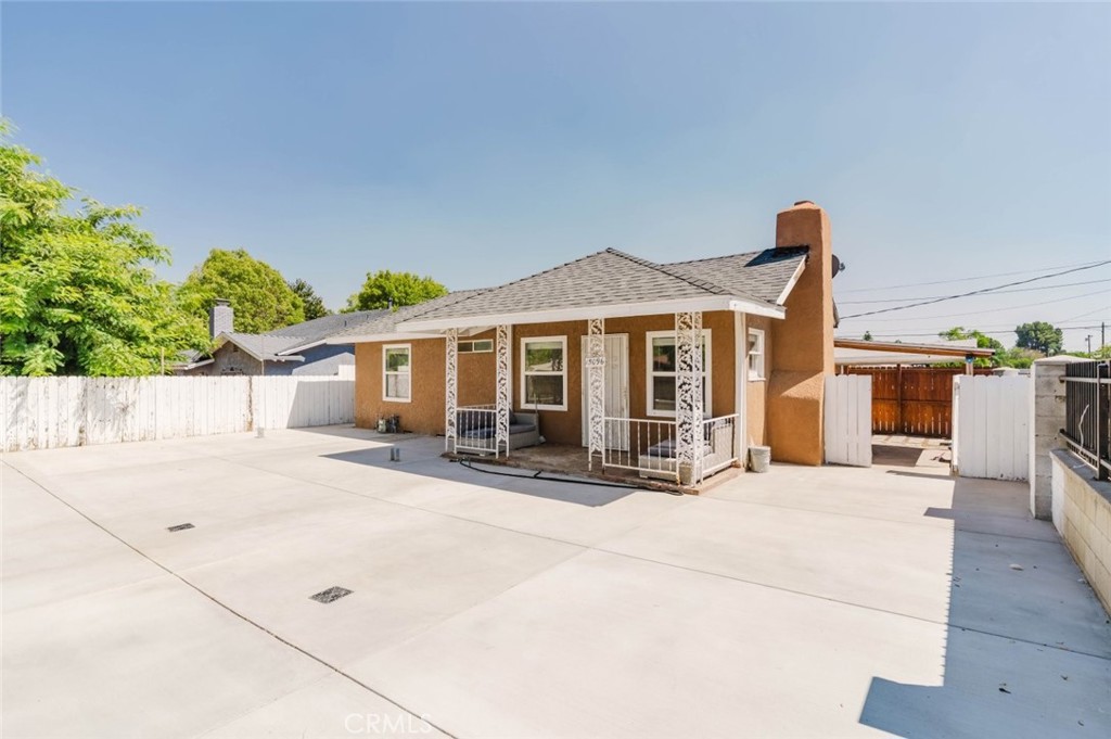 main property photo 15