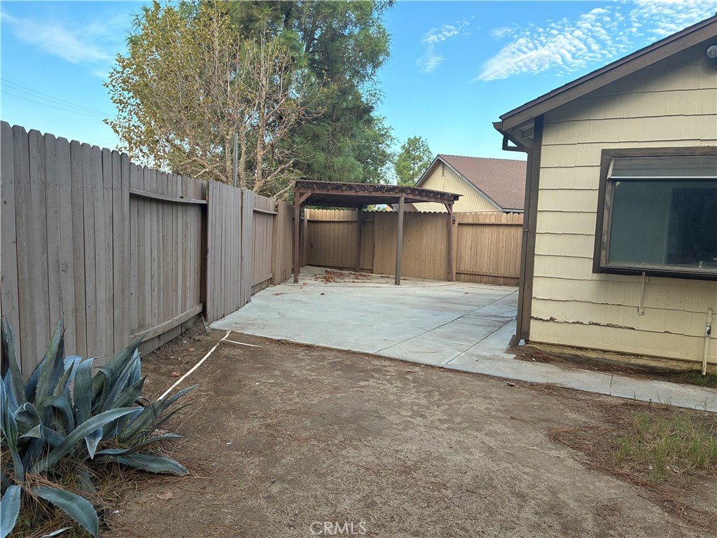 main property photo 9