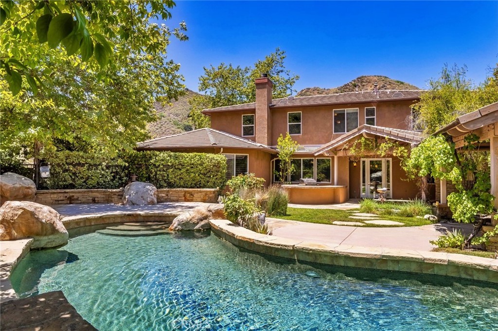 main property photo 59