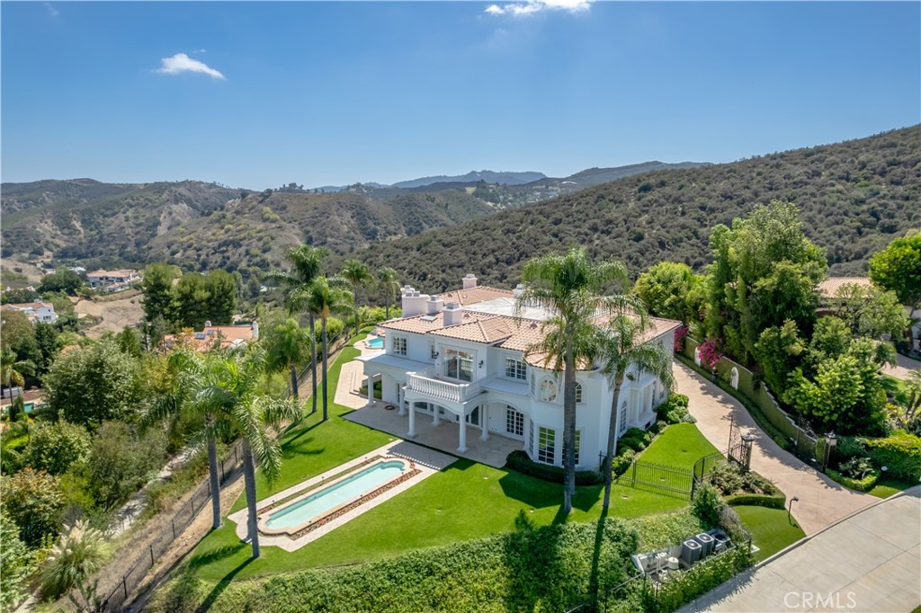 main property photo 36
