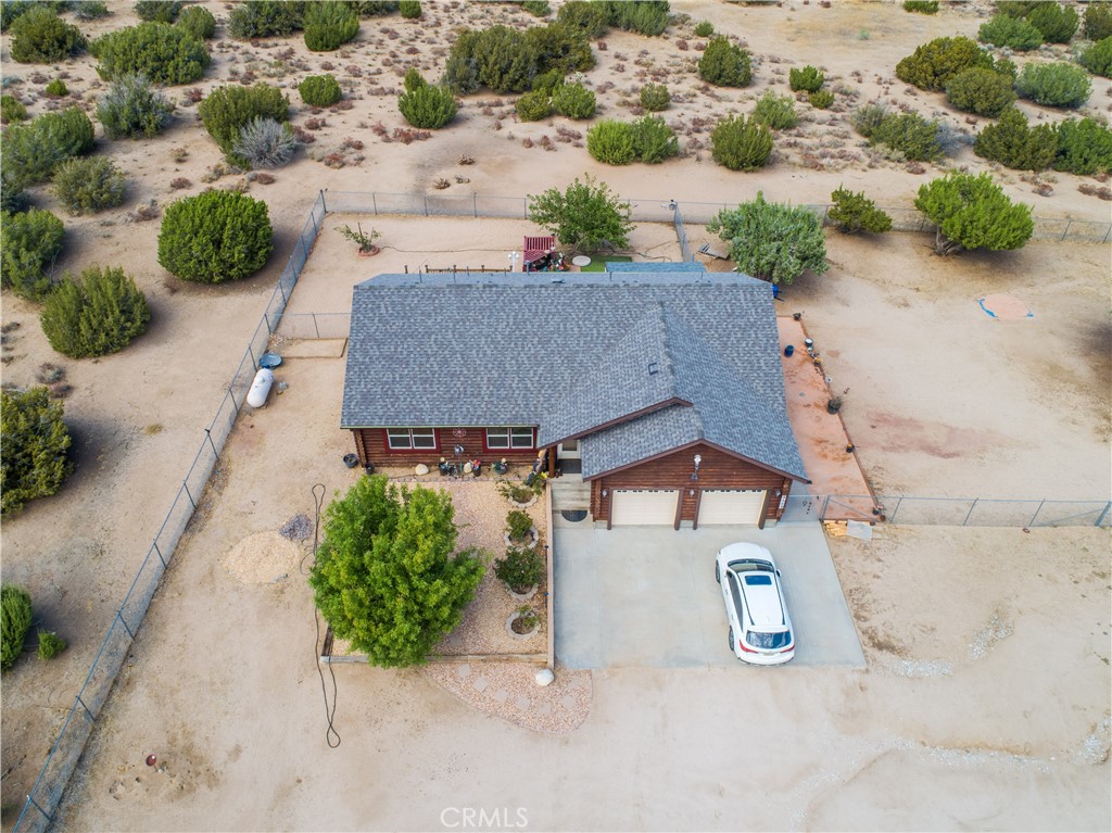 main property photo 28