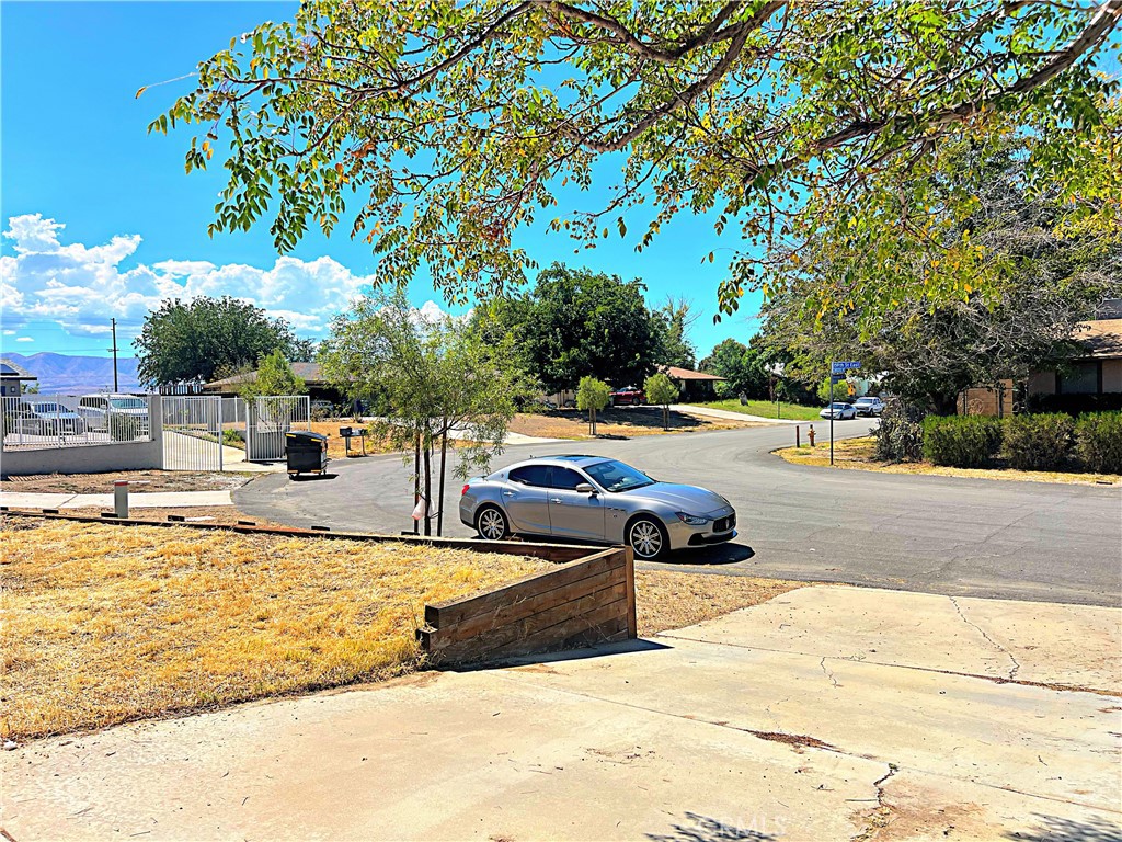 main property photo 20