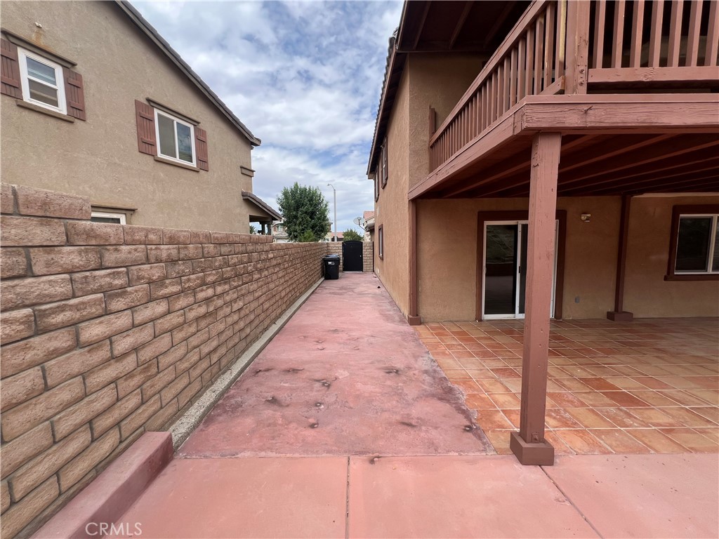 main property photo 37