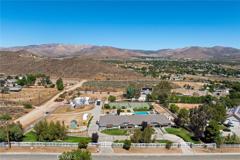 main property photo 6