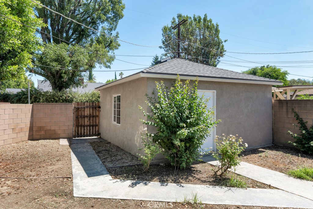 main property photo 41
