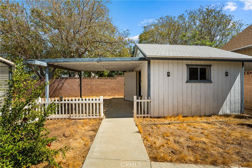 main property photo 30