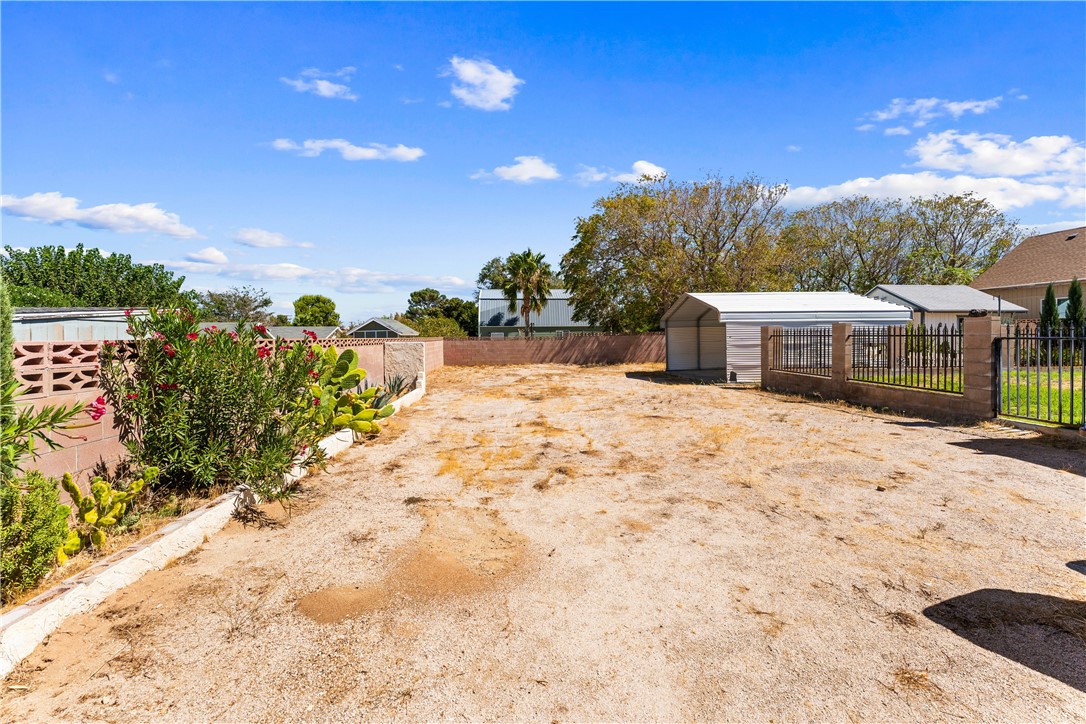 main property photo 38