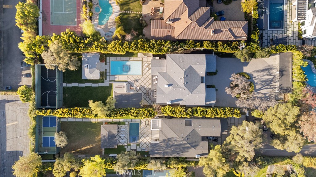 main property photo 46