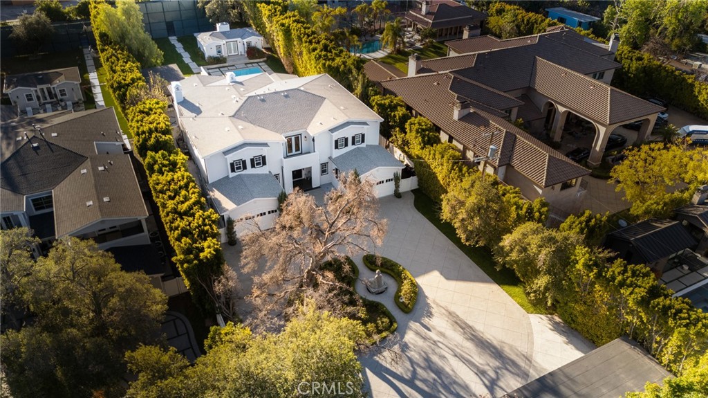 main property photo 47