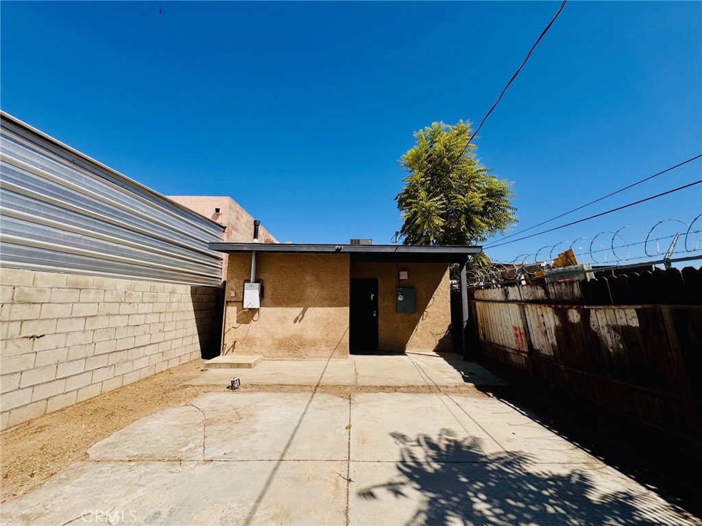 main property photo 18