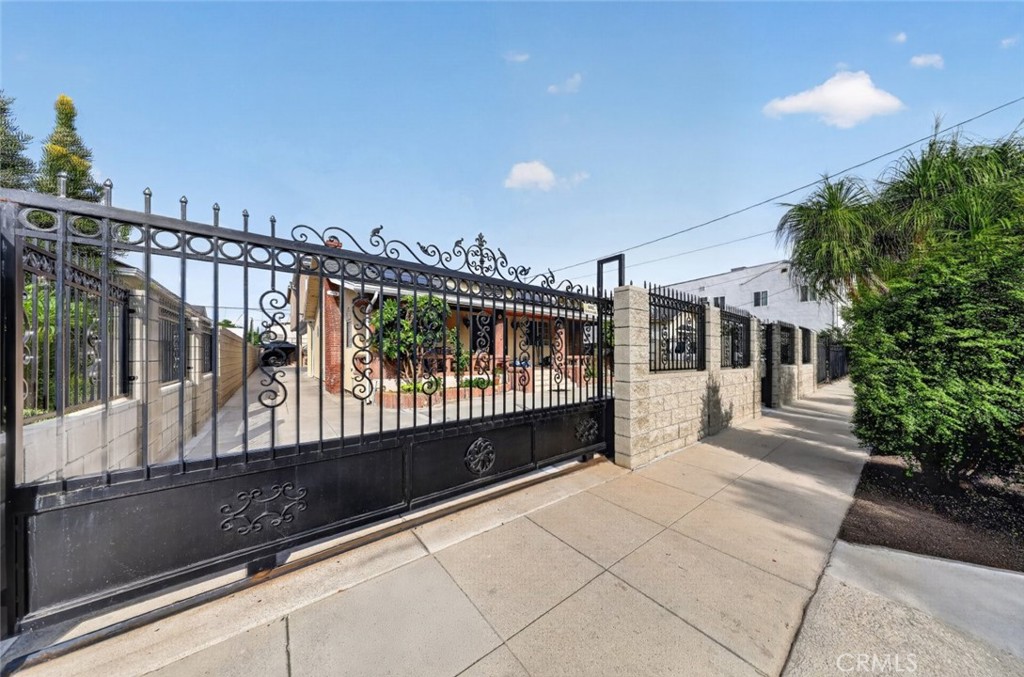 main property photo 27