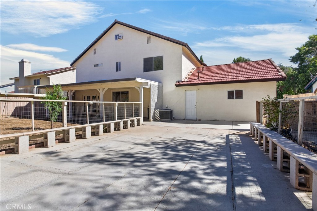 main property photo 27