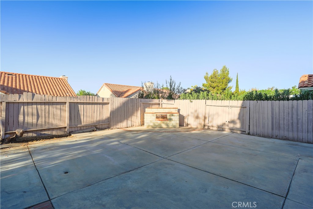 main property photo 29