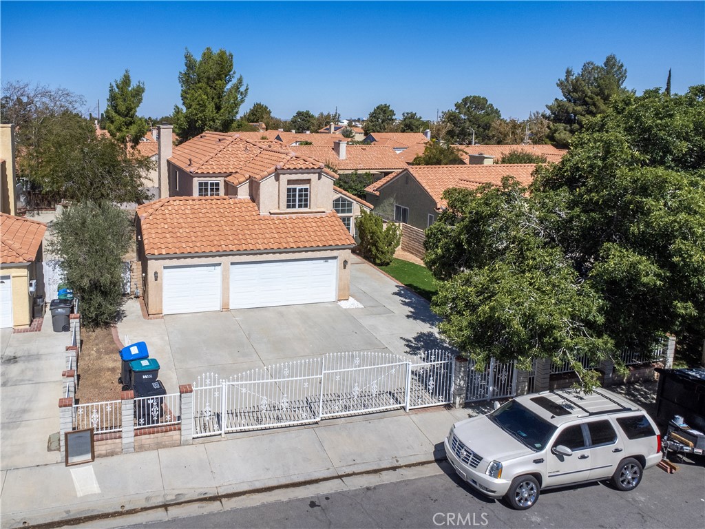 main property photo 37