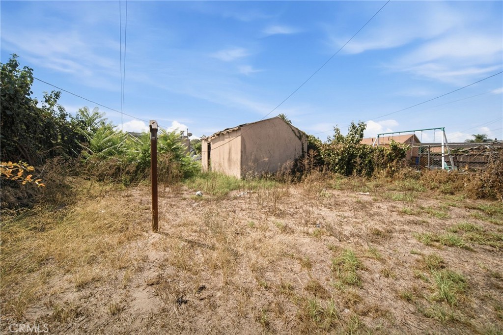 main property photo 16