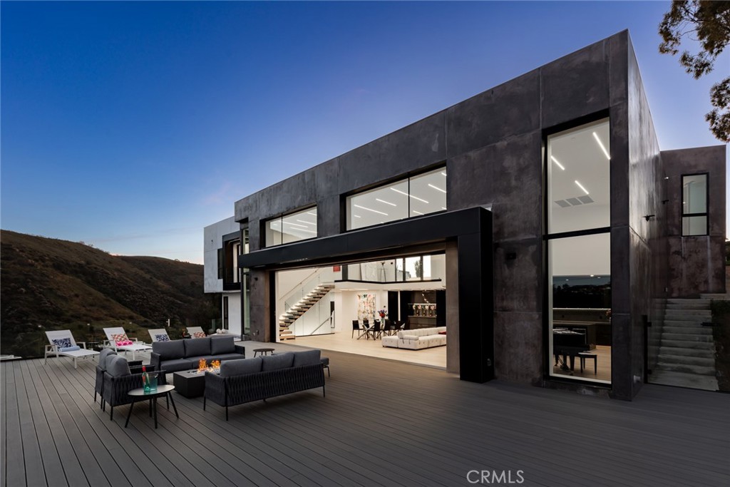 main property photo 60