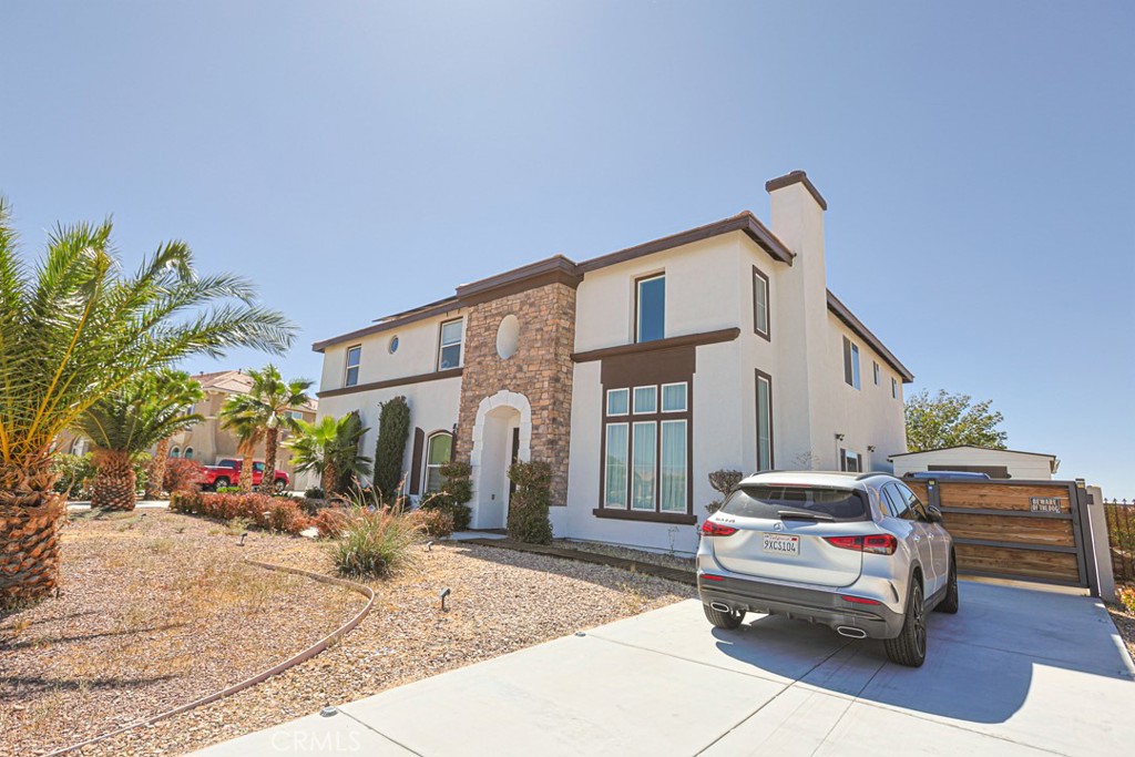 main property photo 23