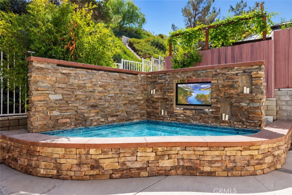 main property photo 66