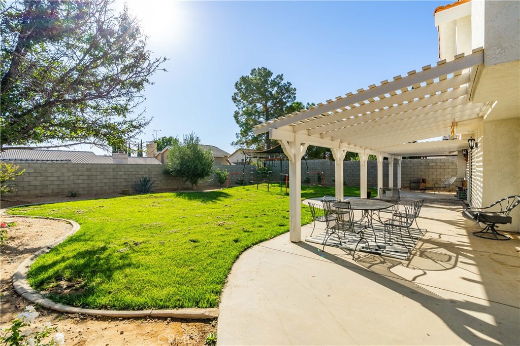 main property photo 29
