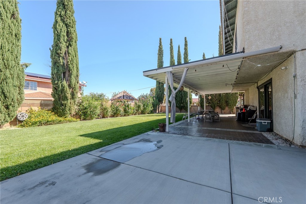 main property photo 7