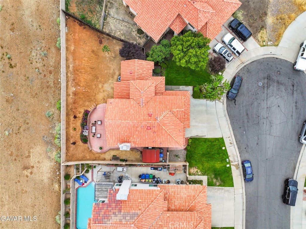 main property photo 30