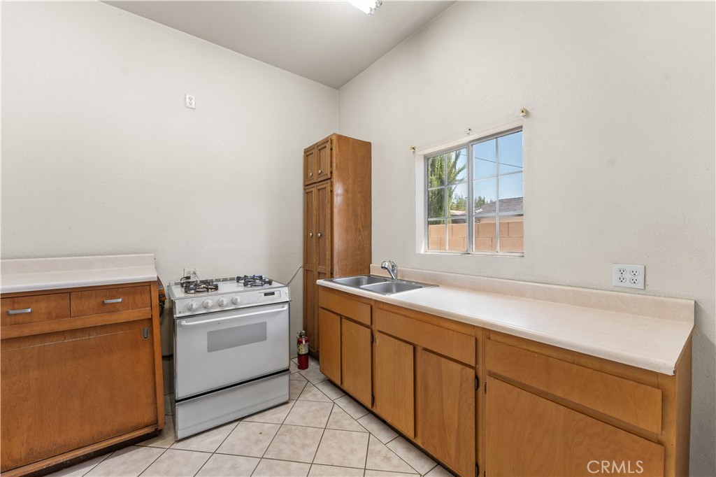 main property photo 67