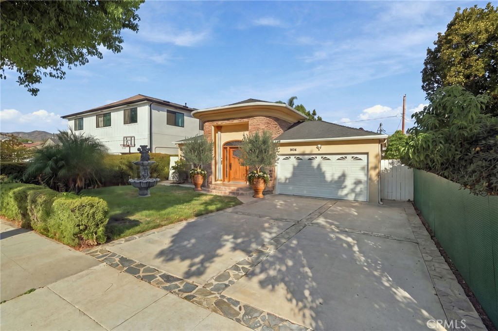 main property photo 4