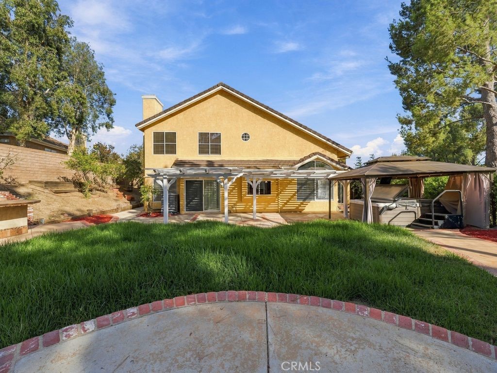 main property photo 8