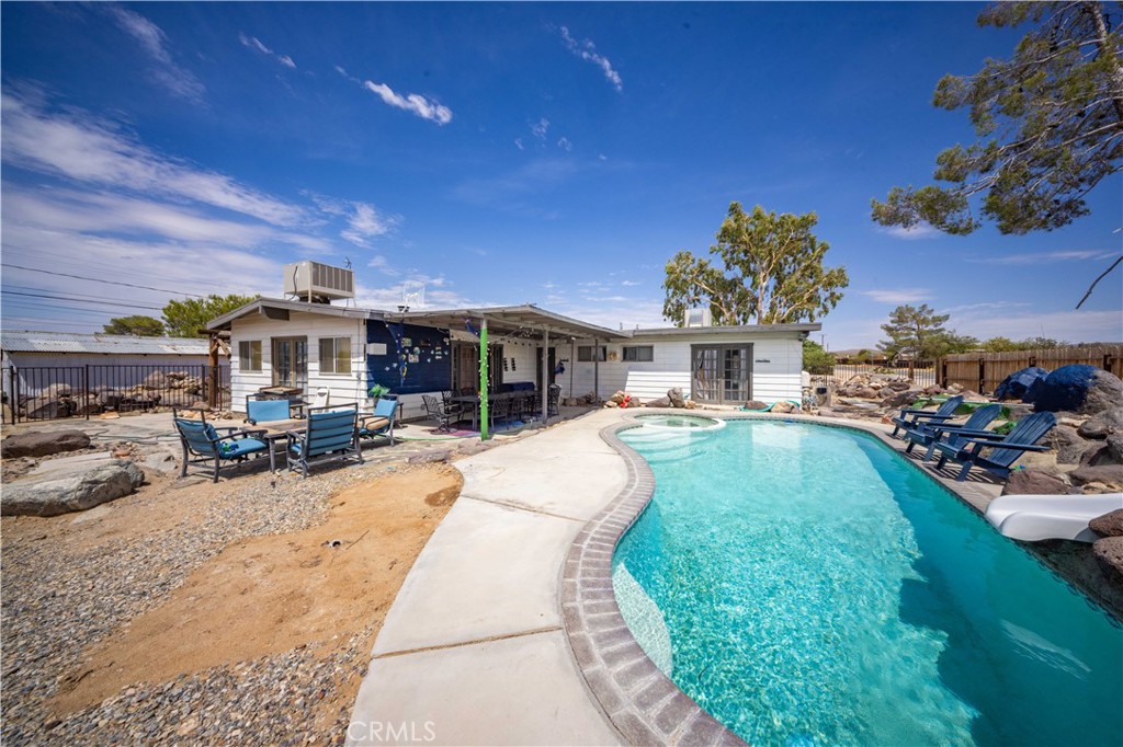 main property photo 32
