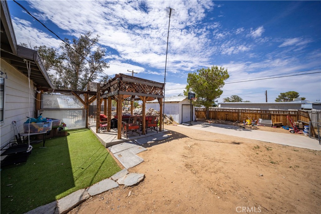 main property photo 36