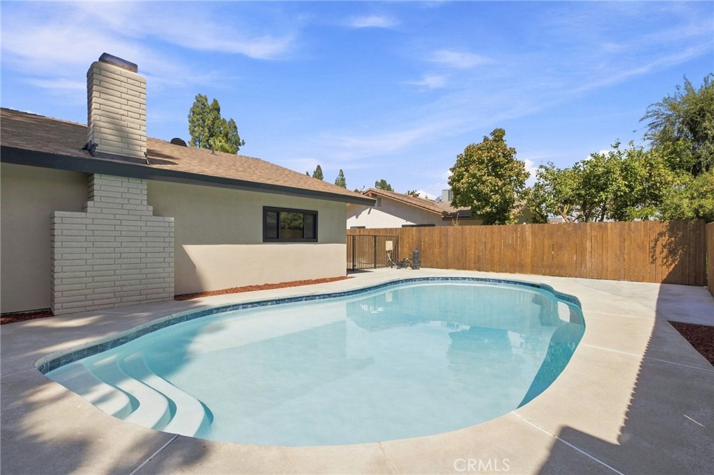 main property photo 48