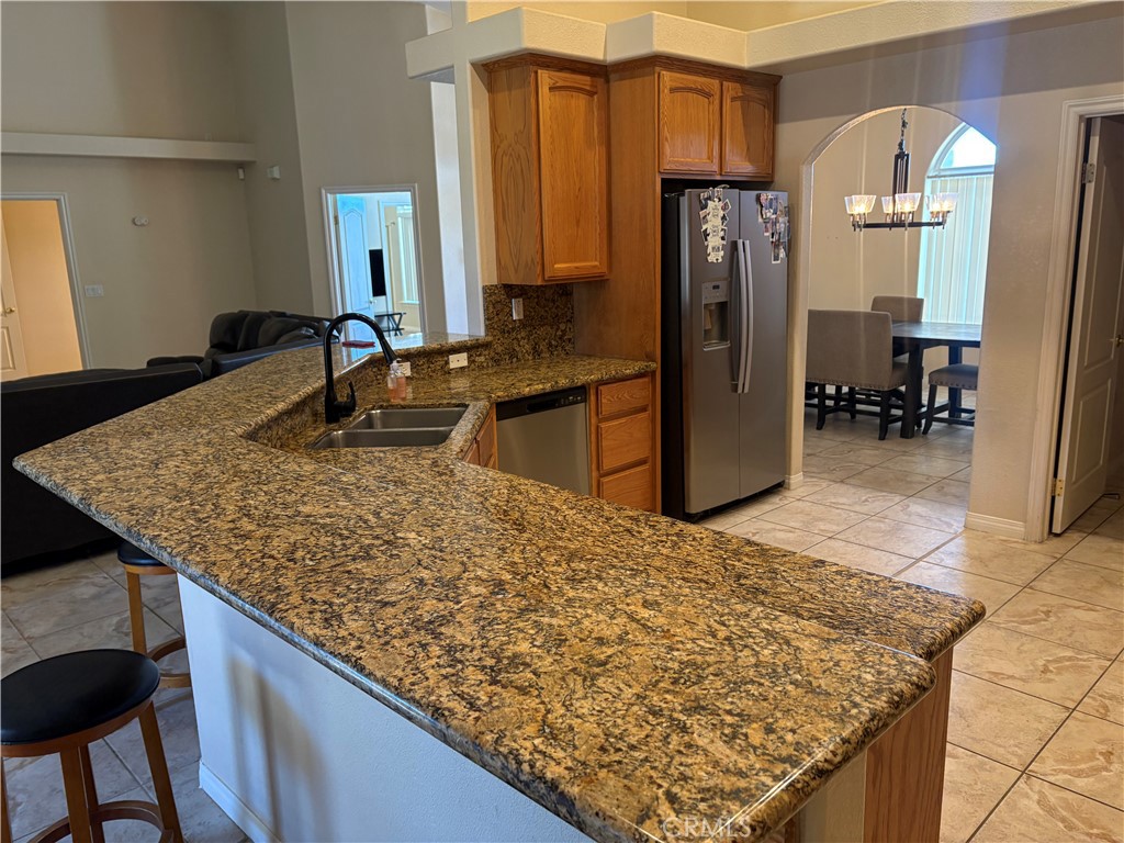 main property photo 8