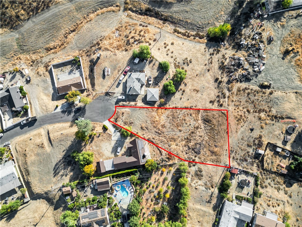 main property photo 10