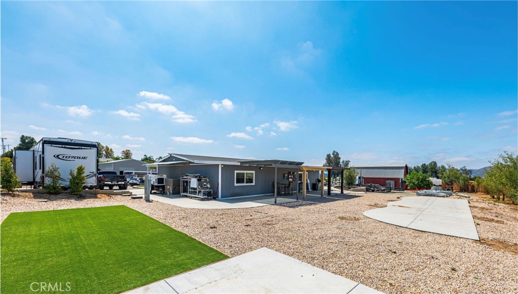 main property photo 7