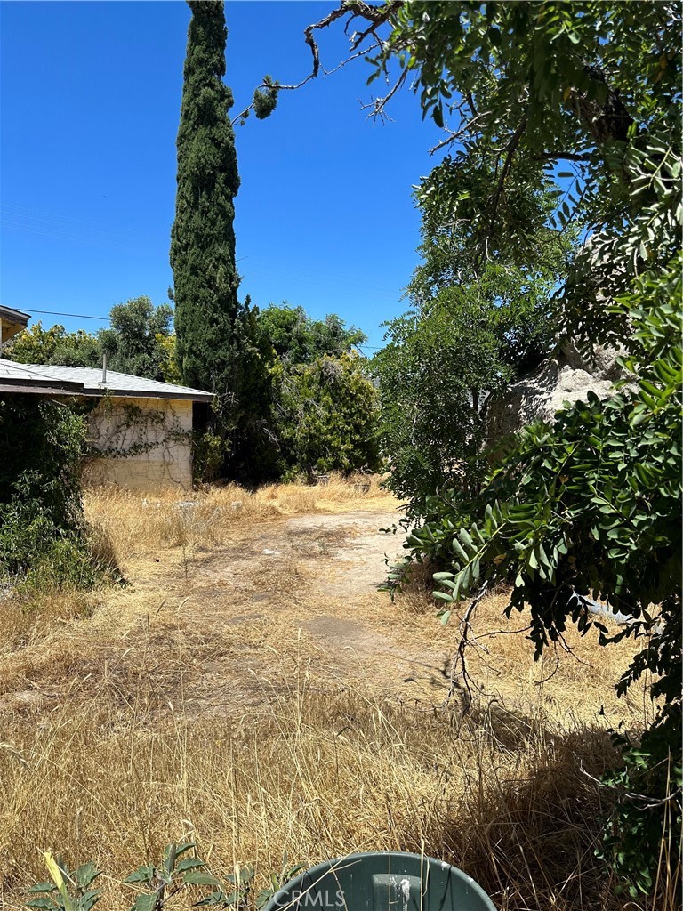 main property photo 23
