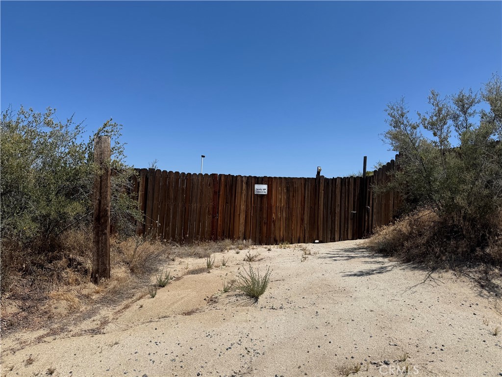main property photo 18