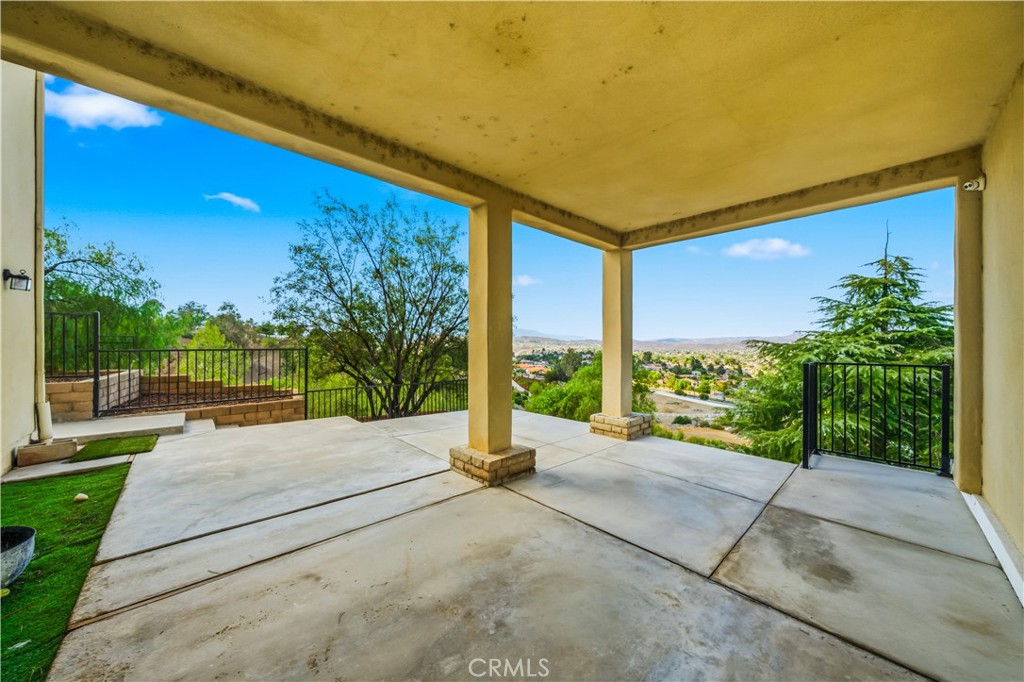 main property photo 68