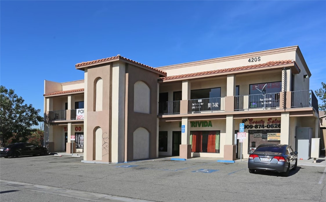 main property photo 2