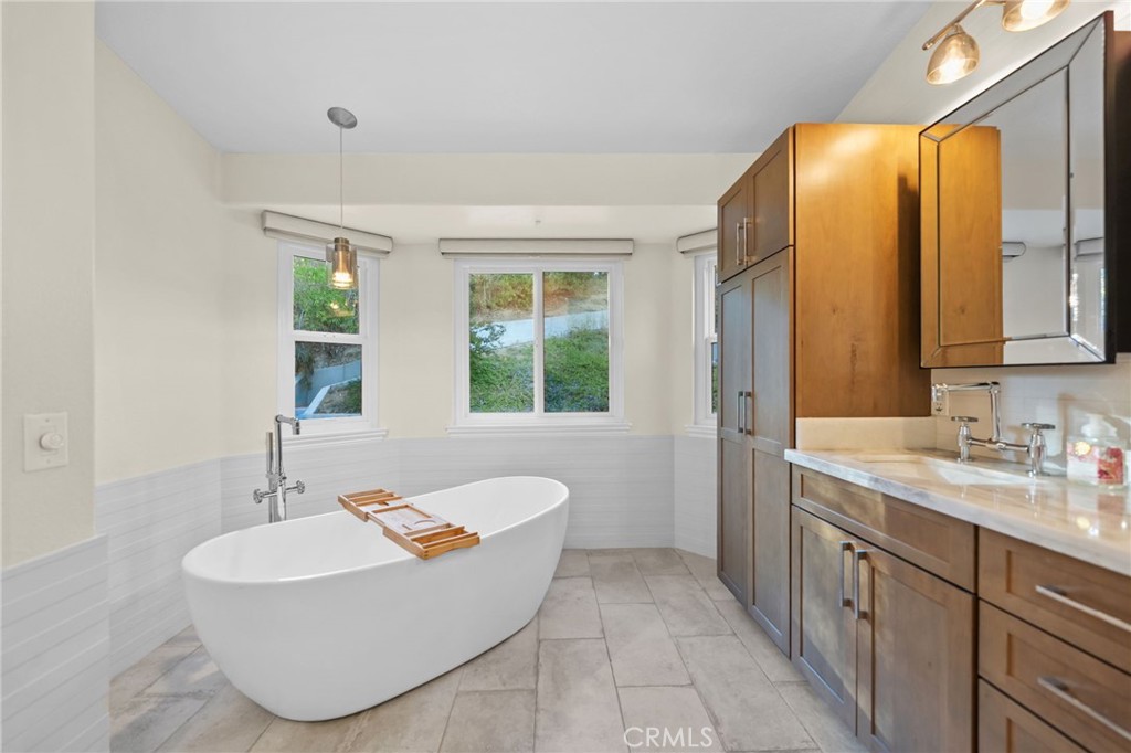 main property photo 63
