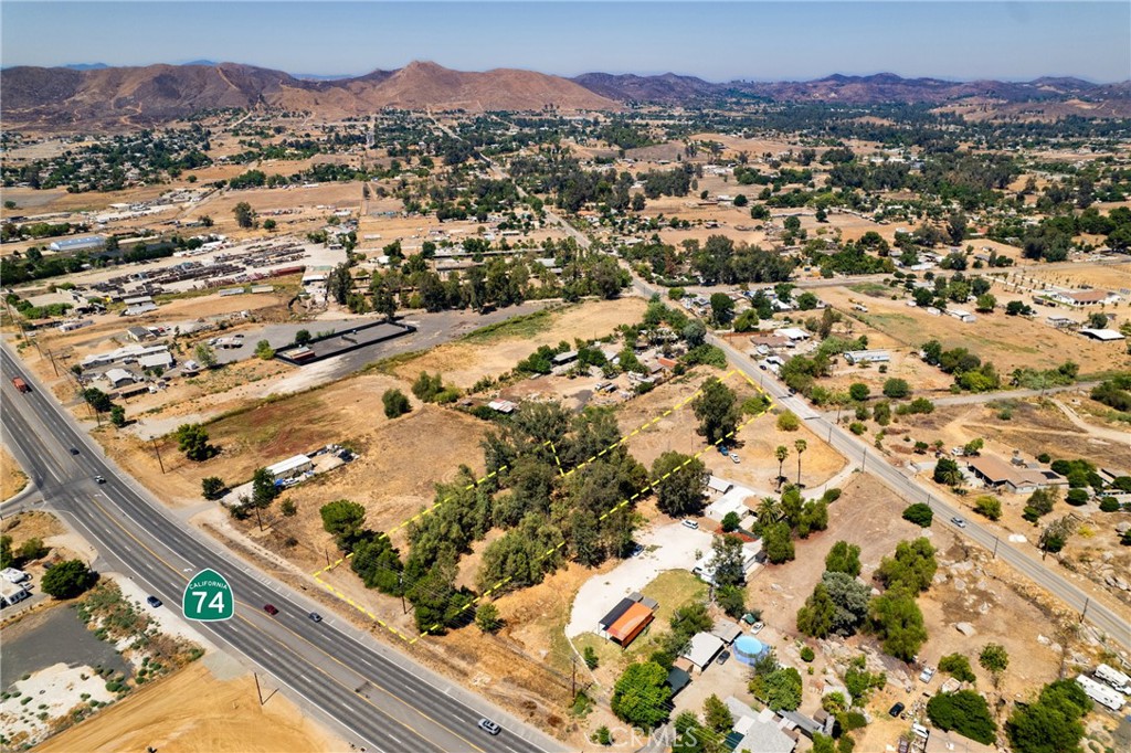main property photo 5